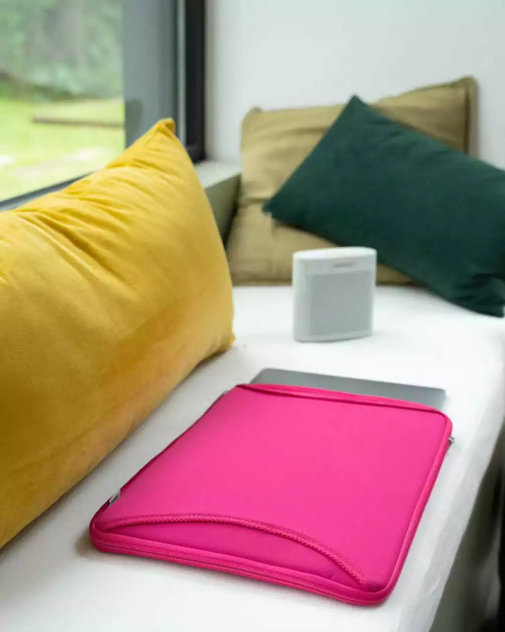 bolsillo-fucsia3-ee34b6bccdc70970a717019625180088-1024-1024 Funda para Notebook CDTEK 15.6” Fucsia | Neoprene con Bolsillo | Doble Cierre - Imagen 2